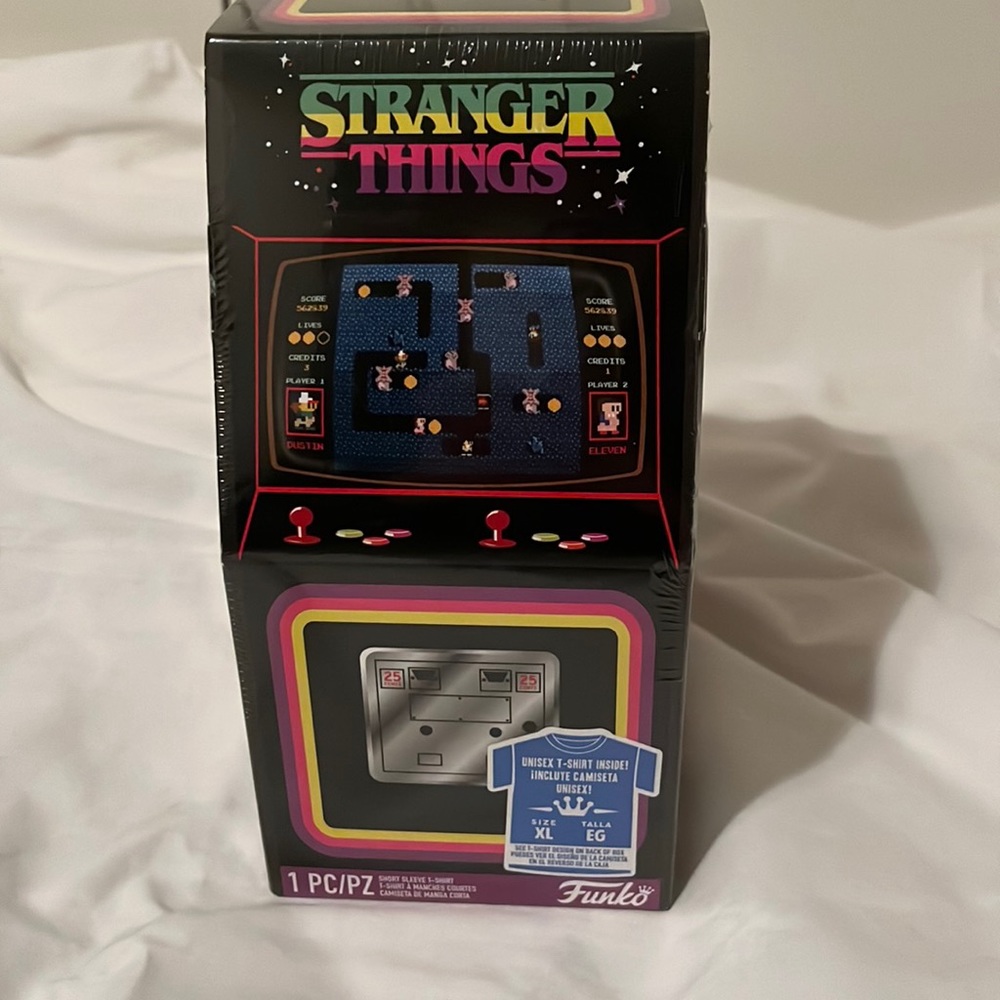 NIB stranger things funko t-shirt XL